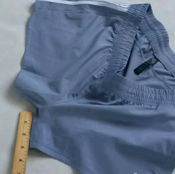 adidas Pacer Training Womens 3-Stripes Heather Woven Shorts Silver Violet Sz L - Picture 5 of 8